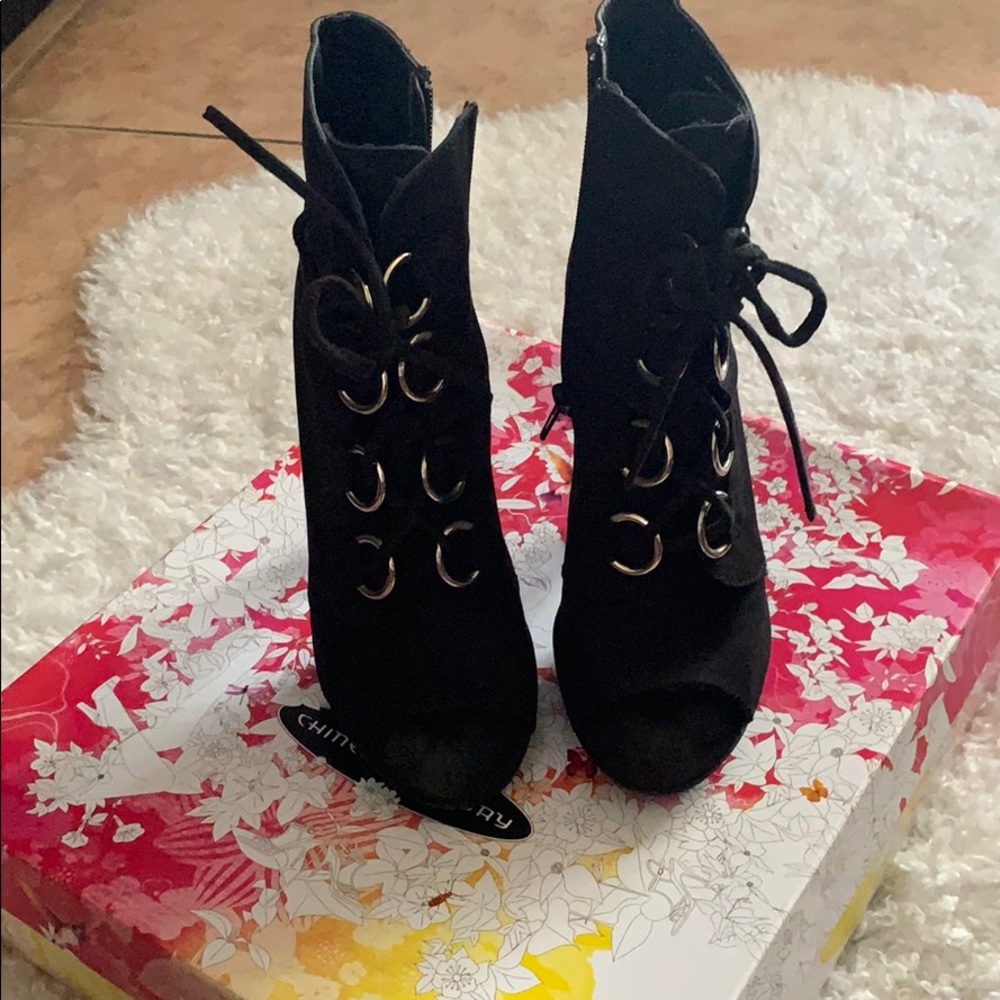 Chinese laundry boots